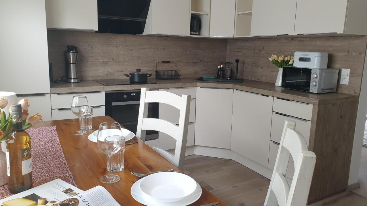 Boardingappartement Windeckblick, ruhige, zentrale Lage mit großem Südbalkon Bühl Exterior foto