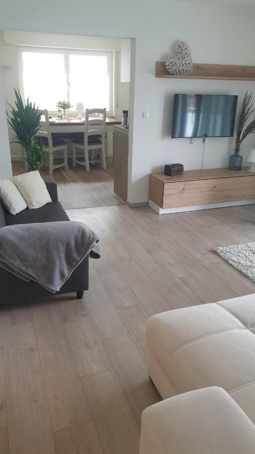 Boardingappartement Windeckblick, ruhige, zentrale Lage mit großem Südbalkon Bühl Exterior foto