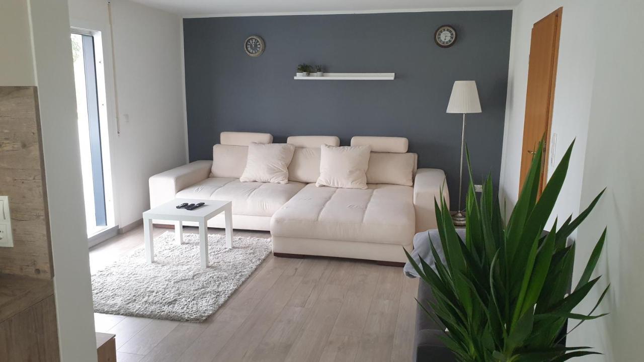 Boardingappartement Windeckblick, ruhige, zentrale Lage mit großem Südbalkon Bühl Exterior foto