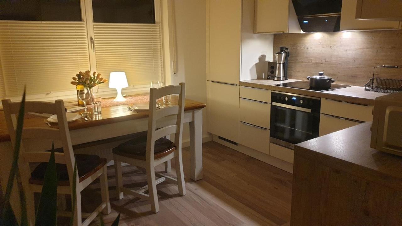 Boardingappartement Windeckblick, ruhige, zentrale Lage mit großem Südbalkon Bühl Exterior foto
