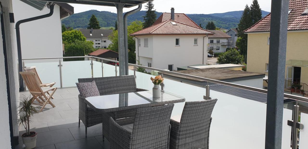 Boardingappartement Windeckblick, ruhige, zentrale Lage mit großem Südbalkon Bühl Exterior foto